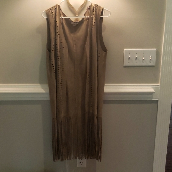 Long suede fringe vest - Picture 1 of 2